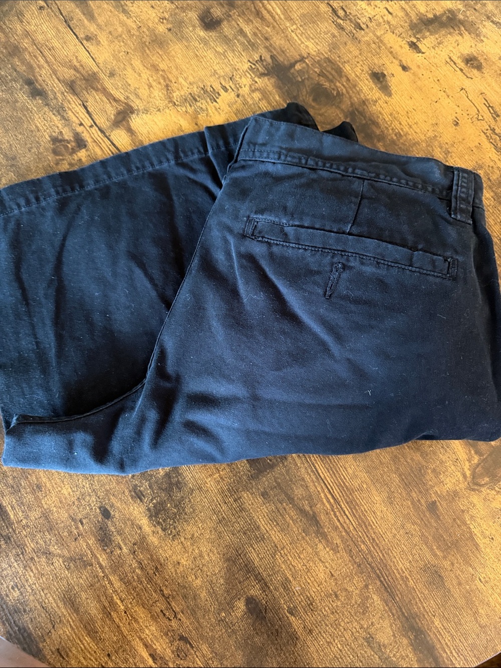 Old Navy Navy Blue Cargo Shorts with Multiple Pockets size 33 - Picture 3 of 3